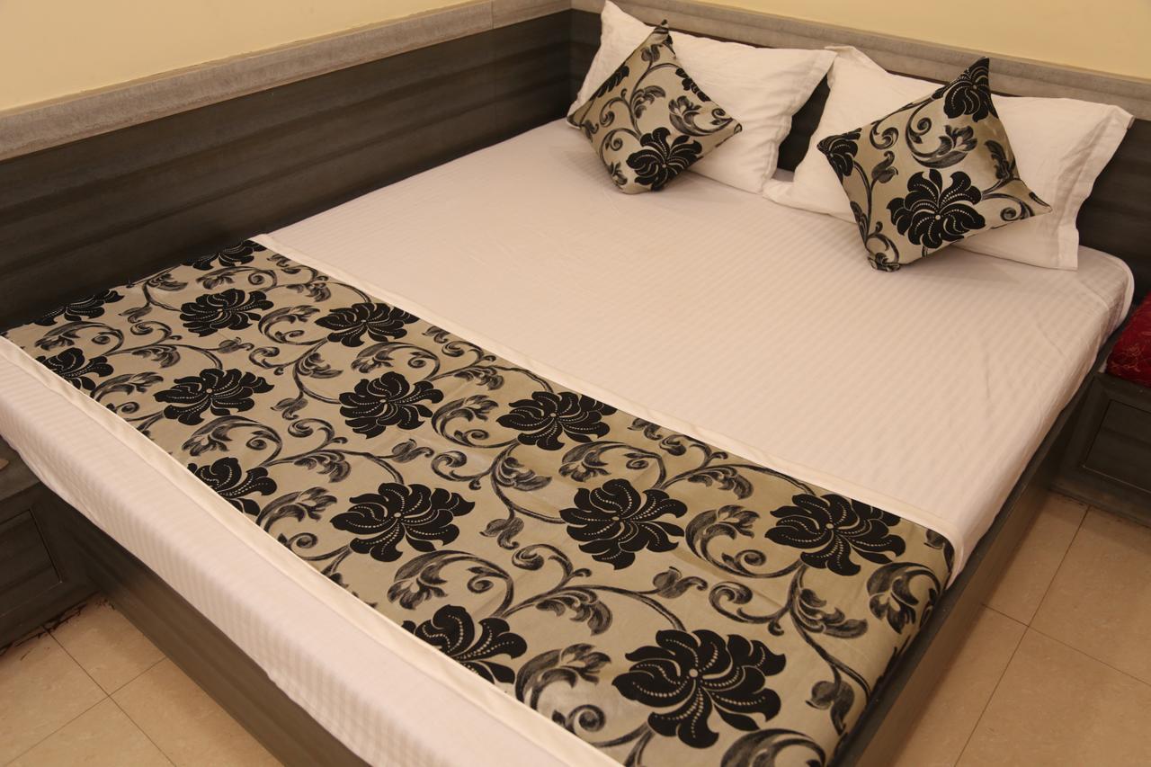Hotel Heena Plaza Abu Road Luaran gambar